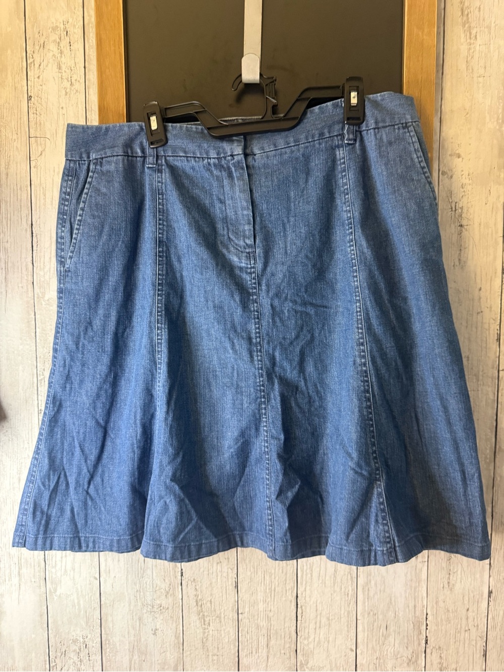 L.L.Bean A-Line Knee Skirt Blue Denim Women's Size 16 Regular